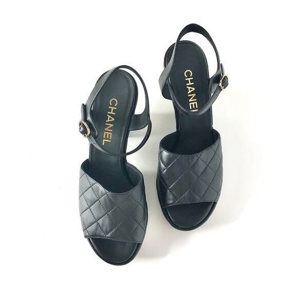 NIB Chanel 2024 Quilted Lambskin CC Logo Black Platform Wedge Sandals 39 - Picture 3 of 13